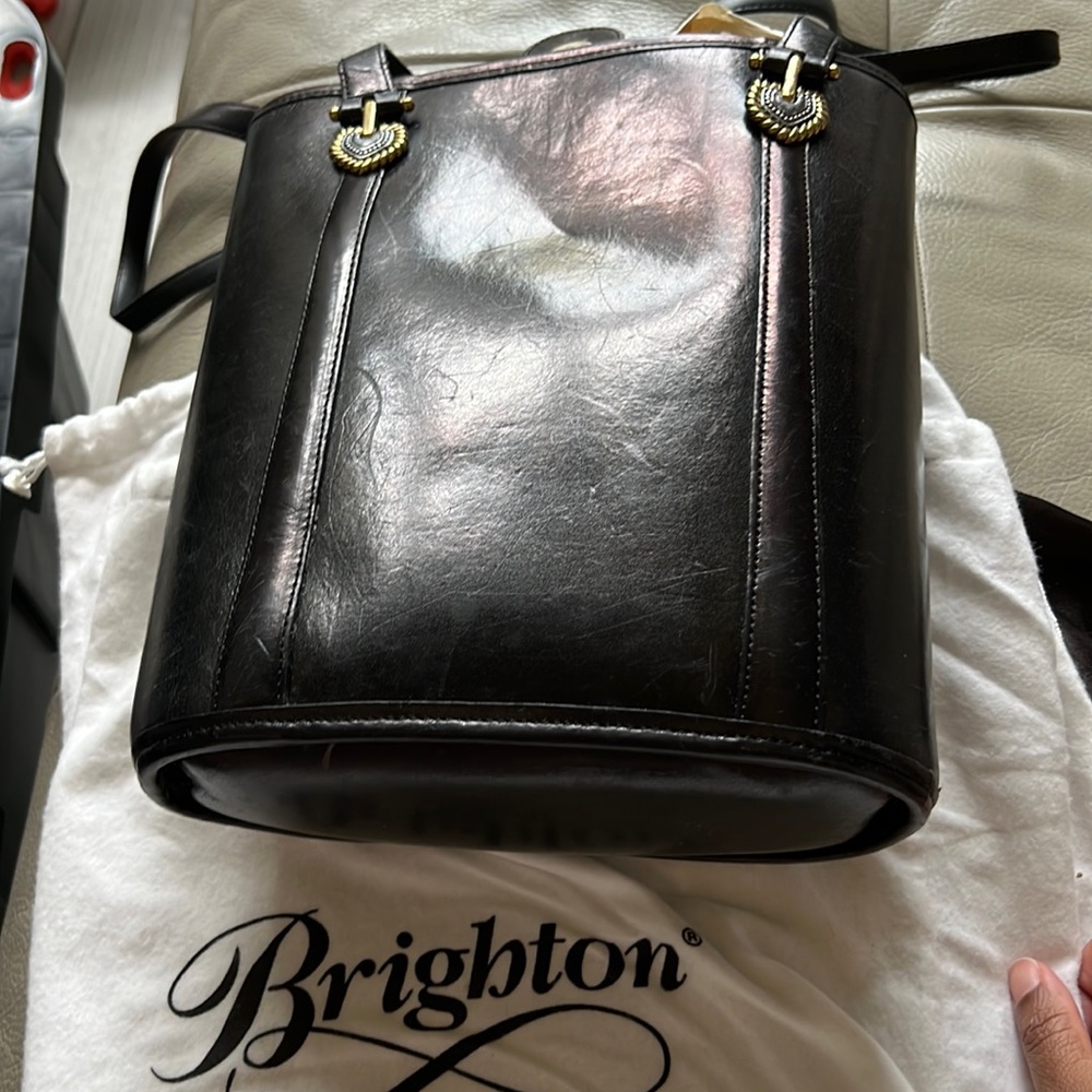 Black Brighton canister style handbag